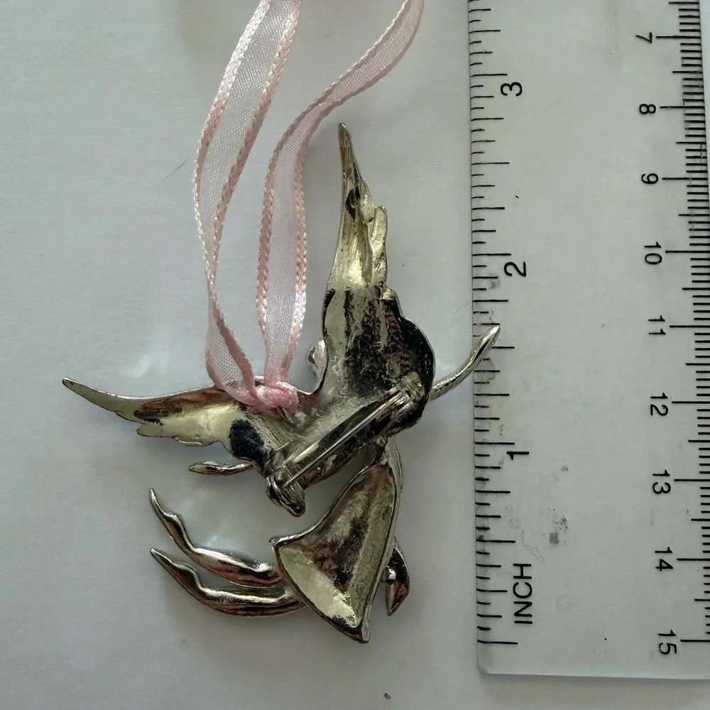 Serenity Breast Cancer Angel Ornament/pin Alice Swain Seasons Of Canon falls‎